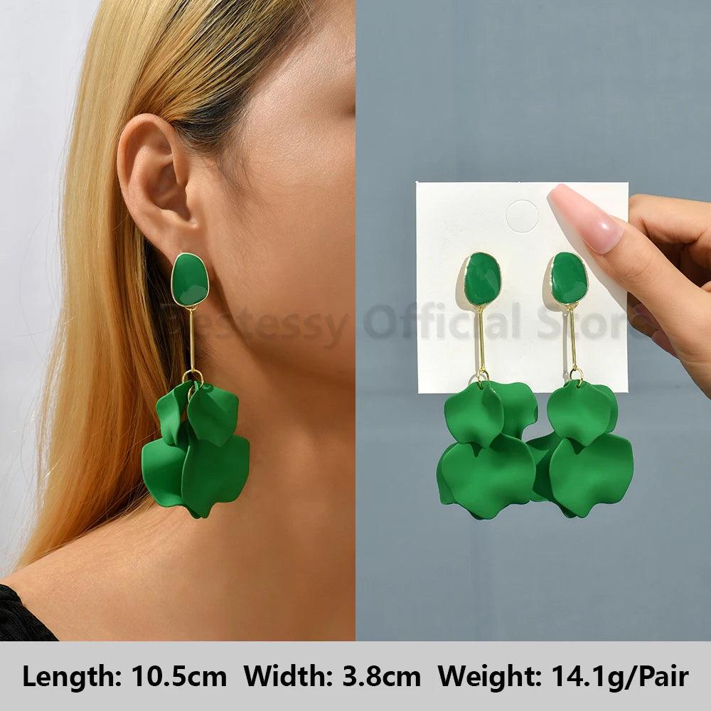Green Classic Leaf Drop Dangle Earring - AdDRESSingMe